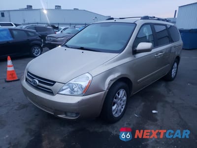 2006 KIA SEDONA EX KNDMB233366062155 - główne zdjęcie licytacji z USA - miniatura