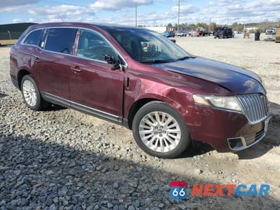 Czwarte zdjęcie samochodu z boku: 2011 LINCOLN MKT VIN:2LMHJ5FR2BBJ51863 - miniatura