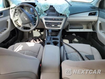 Zdjęcie 8 z 12 samochodu: 2015 HYUNDAI SONATA SE VIN:5NPE24AF6FH004169 - miniatura