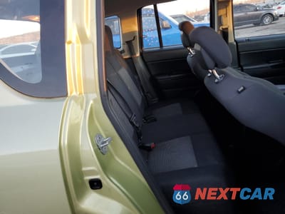 Zdjęcie 11 z 13 samochodu: 2010 JEEP COMPASS SPORT VIN:1J4NT4FB3AD518945 - miniatura