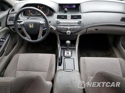Zdjęcie 8 z 12 samochodu: 2010 HONDA ACCORD LX VIN:1HGCP2F37AA091416 - miniatura