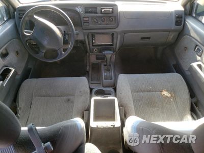Zdjęcie 8 z 14 samochodu: 1999 NISSAN FRONTIER CREW CAB XE VIN:1N6ED27T2YC431162 - miniatura
