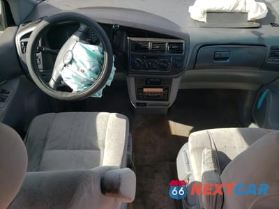 Zdjęcie 8 z 14 samochodu: 2000 TOYOTA SIENNA CE VIN:4T3ZF19C0YU239449 - miniatura