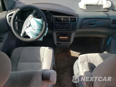 Zdjęcie 8 z 14 samochodu: 2000 TOYOTA SIENNA CE VIN:4T3ZF19C0YU239449 - miniatura