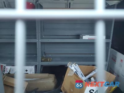 Zdjęcie 10 z 12 samochodu: 2020 CHEVROLET EXPRESS G2500 VIN:1GCWGAFG8L1271029 - miniatura