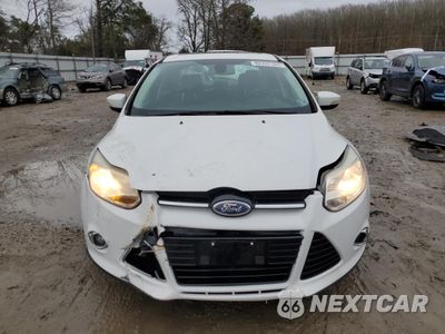 Piąte zdjęcie samochodu w środku: 2012 FORD FOCUS SEL VIN:1FAHP3H25CL303161 - miniatura