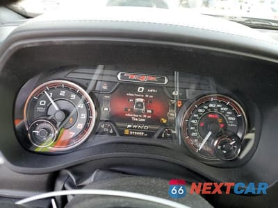 Zdjęcie 9 z 14 samochodu: 2022 RAM 1500 TRX VIN:1C6SRFU91NN370532 - miniatura