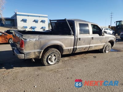 Trzecie zdjęcie samochodu z tyłu: 2002 FORD F250 SUPER DUTY VIN:1FTNW21FX2ED46131 - miniatura