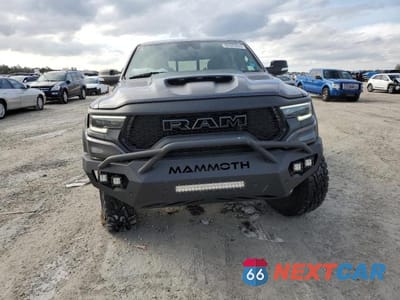 Piąte zdjęcie samochodu w środku: 2022 RAM 1500 TRX VIN:1C6SRFU91NN370532 - miniatura