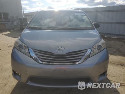 Piąte zdjęcie samochodu w środku: 2014 TOYOTA SIENNA VIN:5TDZK3DC4ES444171 - miniatura