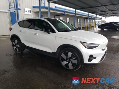 Czwarte zdjęcie samochodu z boku: 2023 VOLVO C40 RECHARGE ULTIMATE VIN:YV4ED3GM6P2040857 - miniatura