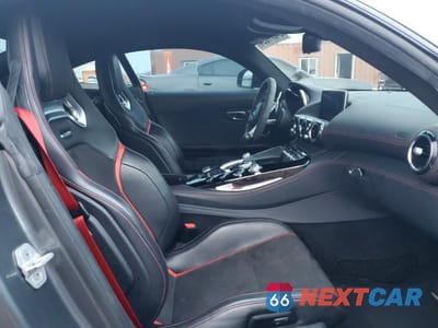 Zdjęcie 11 z 14 samochodu: 2016 MERCEDES-BENZ AMG GT S VIN:WDDYJAJA1GA000564 - miniatura