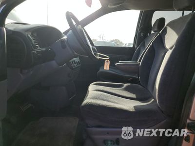 Zdjęcie 7 z 16 samochodu: 2000 DODGE GRAND CARAVAN SE VIN:1B4GP44R6YB663127 - miniatura