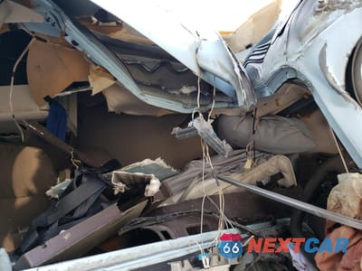 Zdjęcie 6 z 10 samochodu: 2016 VOLVO VN VNL VIN:4V4N99EHXGN967828 - miniatura