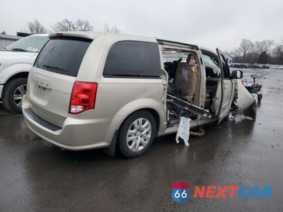 Trzecie zdjęcie samochodu z tyłu: 2015 DODGE GRAND CARAVAN SE VIN:2C4RDGBG2FR623908 - miniatura