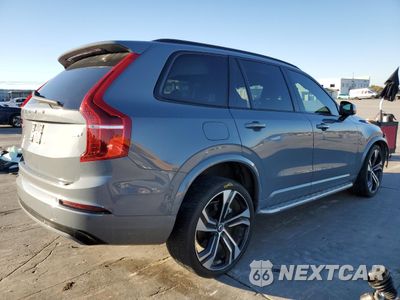Trzecie zdjęcie samochodu z tyłu: 2022 VOLVO XC90 T8 RECHARGE R-DESIGN VIN:YV4BR0CM8N1816644 - miniatura