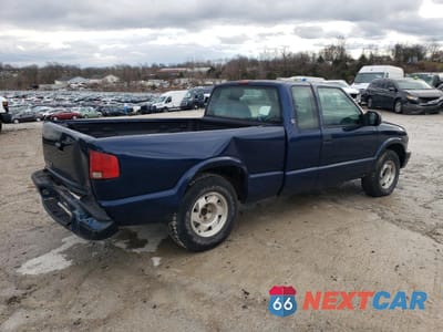 Trzecie zdjęcie samochodu z tyłu: 2001 GMC SONOMA VIN:1GTCS195718125494 - miniatura