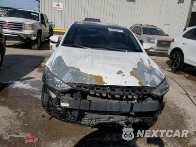 Piąte zdjęcie samochodu w środku: 2018 HYUNDAI ELANTRA SEL VIN:5NPD84LF4JH267308 - miniatura