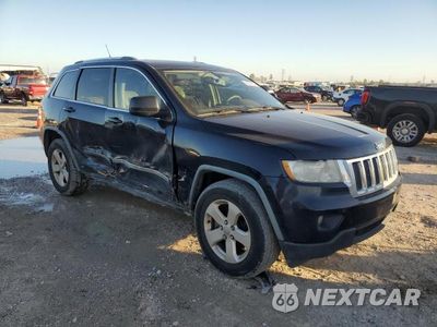 Czwarte zdjęcie samochodu z boku: 2011 JEEP GRAND CHEROKEE LAREDO VIN:1J4RR4GG8BC635874 - miniatura