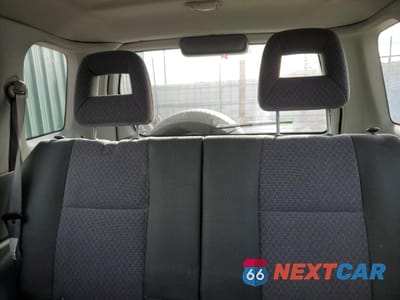 Zdjęcie 10 z 14 samochodu: 2004 CHEVROLET TRACKER VIN:2CNBJ134146918164 - miniatura