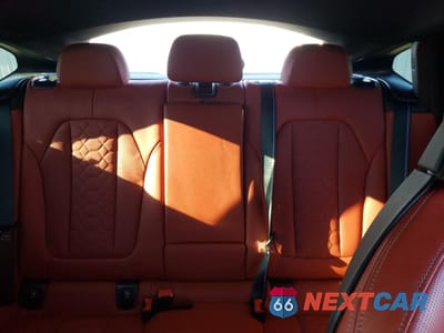 Zdjęcie 10 z 17 samochodu: 2024 BMW X4 M VIN:5YM23EC0XR9V80155 - miniatura