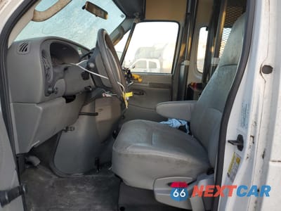 Zdjęcie 7 z 14 samochodu: 2006 FORD ECONOLINE E350 SUPER DUTY VAN VIN:1FTSS34L16DB41931 - miniatura