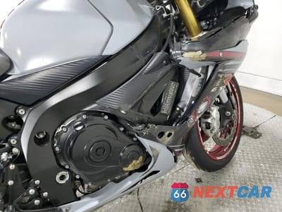 Zdjęcie 9 z 12 samochodu: 2023 SUZUKI GSX-R750 VIN:JS1GR7MA7P7101306 - miniatura