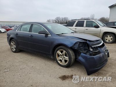 Czwarte zdjęcie samochodu z boku: 2010 CHEVROLET MALIBU LS VIN:1G1ZB5EB0AF245123 - miniatura