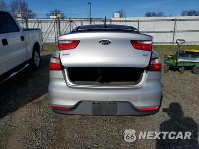 Zdjęcie 6 z 12 samochodu: 2017 KIA RIO LX VIN:KNADM4A37H6113746 - miniatura