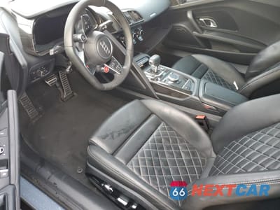 Zdjęcie 8 z 12 samochodu: 2021 AUDI R8 VIN:WUABAAFX8M7900919 - miniatura