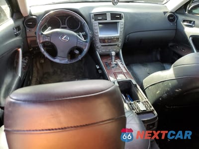 Zdjęcie 8 z 13 samochodu: 2008 LEXUS IS 250 VIN:JTHBK262385084030 - miniatura