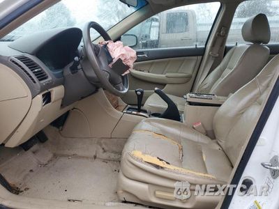 Zdjęcie 7 z 12 samochodu: 2004 HONDA ACCORD EX VIN:1HGCM56824A034664 - miniatura