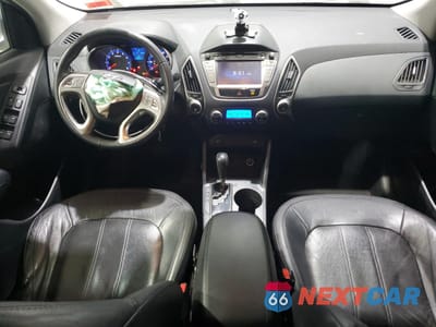 Zdjęcie 8 z 15 samochodu: 2010 HYUNDAI TUCSON GLS VIN:KM8JU3AC7AU102873 - miniatura