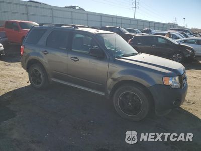 Czwarte zdjęcie samochodu z boku: 2012 FORD ESCAPE XLT VIN:1FMCU9DG7CKA75814 - miniatura