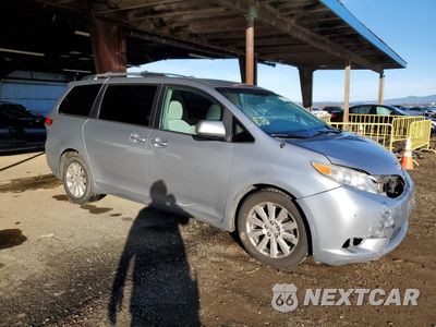 Czwarte zdjęcie samochodu z boku: 2013 TOYOTA SIENNA LE VIN:5TDJK3DC7DS063345 - miniatura