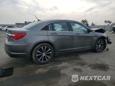 Trzecie zdjęcie samochodu z tyłu: 2012 CHRYSLER 200 TOURING VIN:1C3CCBBG5CN306732 - miniatura