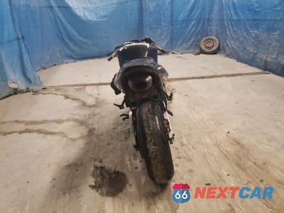 Czwarte zdjęcie samochodu z boku: 2003 HONDA CBR600 RR VIN:JH2PC37013M010179 - miniatura