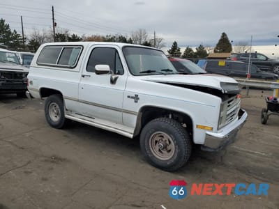 Czwarte zdjęcie samochodu z boku: 1987 CHEVROLET BLAZER V10 VIN:1GNEV18K5HF172897 - miniatura