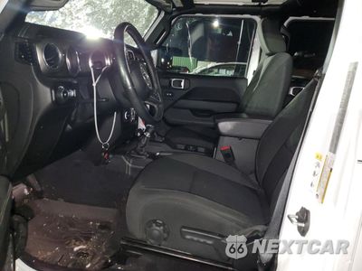 Zdjęcie 7 z 15 samochodu: 2018 JEEP WRANGLER UNLIMITED SAHARA VIN:1C4HJXEN8JW201401 - miniatura
