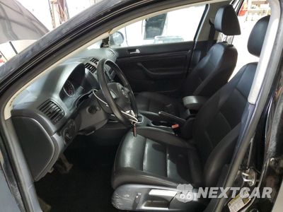 Zdjęcie 7 z 13 samochodu: 2010 VOLKSWAGEN JETTA SE VIN:3VWRZ7AJ1AM045425 - miniatura