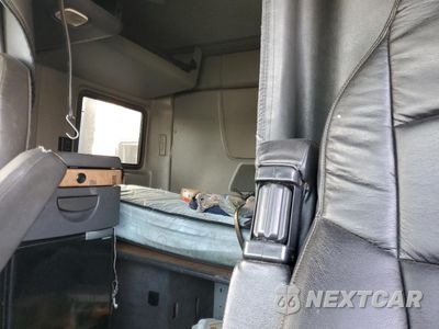 Zdjęcie 6 z 10 samochodu: 2016 INTERNATIONAL PROSTAR VIN:3HSDJAPR2GN030781 - miniatura