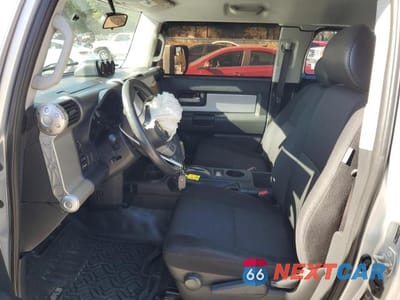 Zdjęcie 7 z 14 samochodu: 2007 TOYOTA FJ CRUISER VIN:JTEBU11F170060669 - miniatura