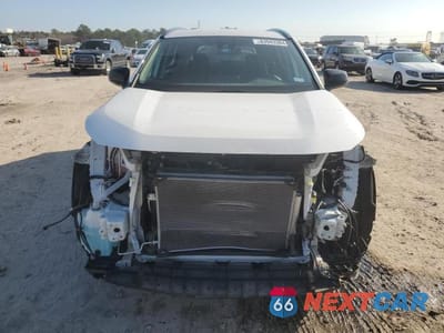 Piąte zdjęcie samochodu w środku: 2021 TOYOTA RAV4 LE VIN:2T3H1RFV7MC108111 - miniatura
