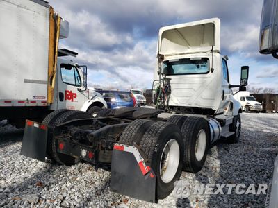 Czwarte zdjęcie samochodu z boku: 2019 INTERNATIONAL LT625 VIN:3HSDZTZR6KN728918 - miniatura