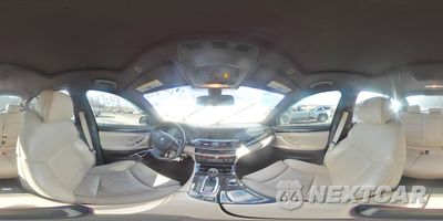 Zdjęcie 12 z 15 samochodu: 2013 BMW 550 XI VIN:WBAFU9C50DDY72037 - miniatura