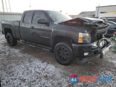 Czwarte zdjęcie samochodu z boku: 2007 CHEVROLET SILVERADO K1500 VIN:2GCEK19J271686879 - miniatura