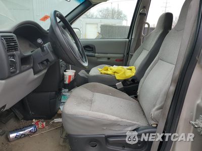 Zdjęcie 7 z 13 samochodu: 2004 CHEVROLET VENTURE VIN:1GNDX03E24D270292 - miniatura
