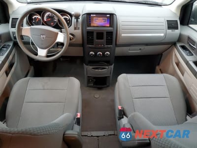 Zdjęcie 8 z 16 samochodu: 2010 DODGE GRAND CARAVAN SE VIN:2D4RN4DE6AR218430 - miniatura