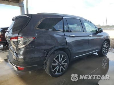Trzecie zdjęcie samochodu z tyłu: 2021 HONDA PILOT TOURING VIN:5FNYF5H93MB014192 - miniatura