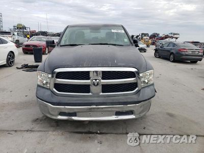 Piąte zdjęcie samochodu w środku: 2018 RAM 1500 ST VIN:1C6RR6FG7JS202030 - miniatura